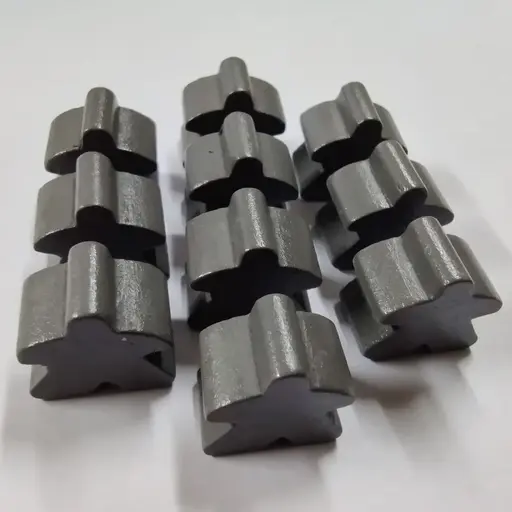 Сірий дерев`яний міпл