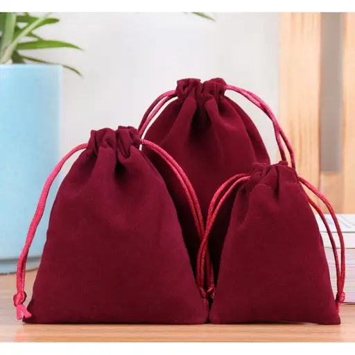 Classic burgundy pouch 13x18 cm (Velvet)