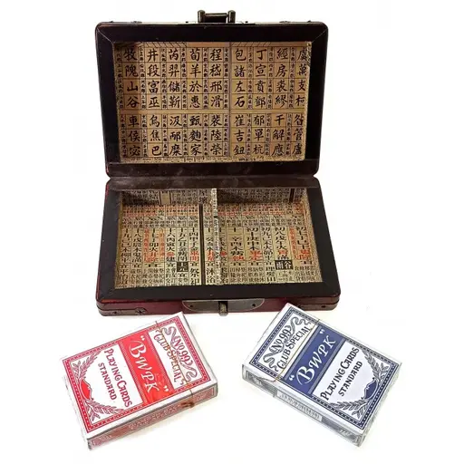 Антична скринька з ігровими картами photo 2